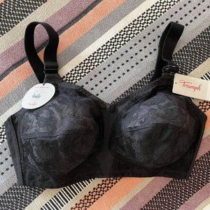 Triumph Doreen vintage-style pin-up bra black lace